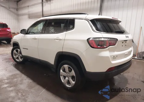 2018 Jeep Compass Latitude 4X4 из США, поврежденный, VIN 3C4NJDBB6JT361021
